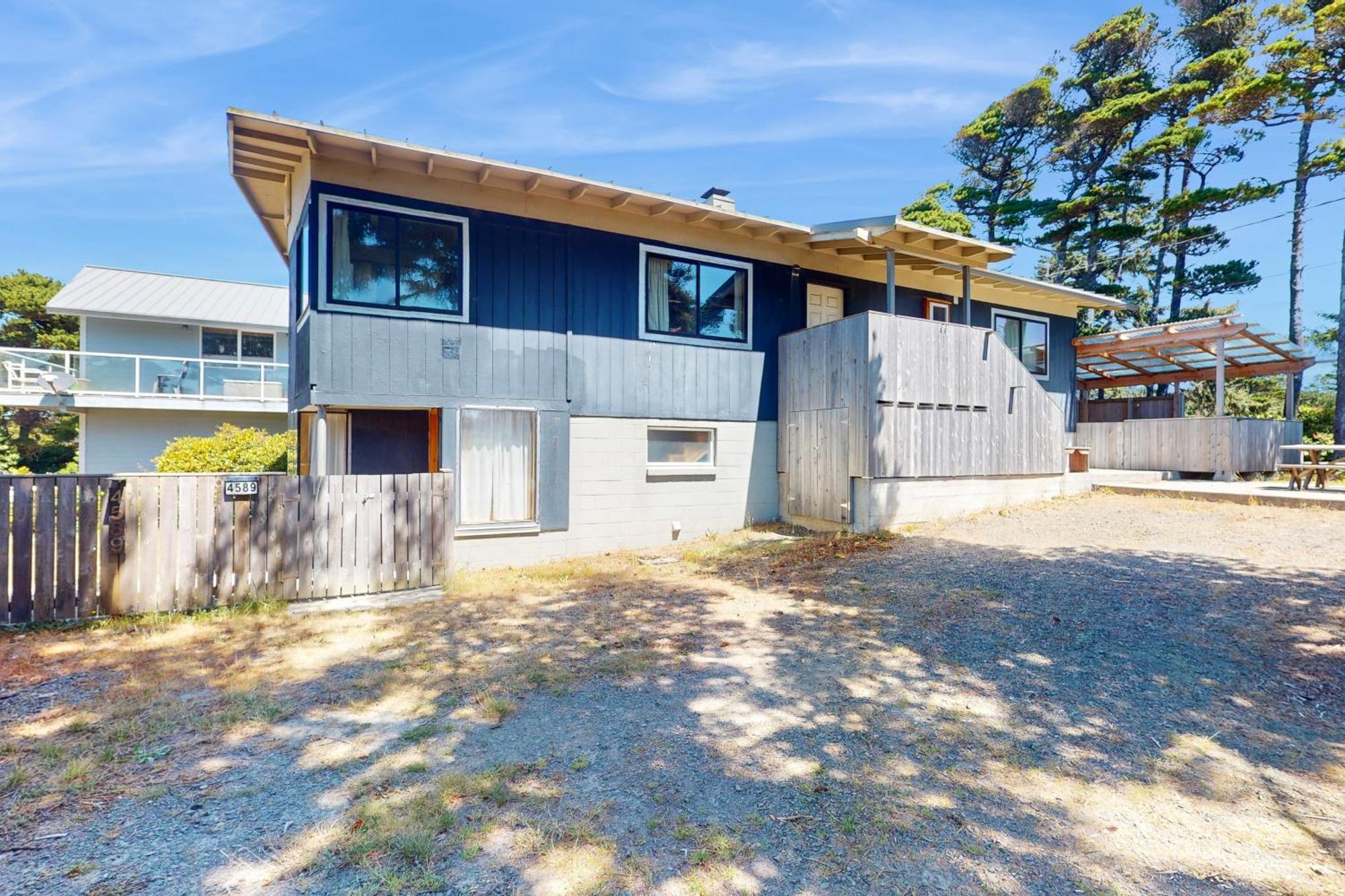 Shore Pines Retreat Villa Florence Exterior photo